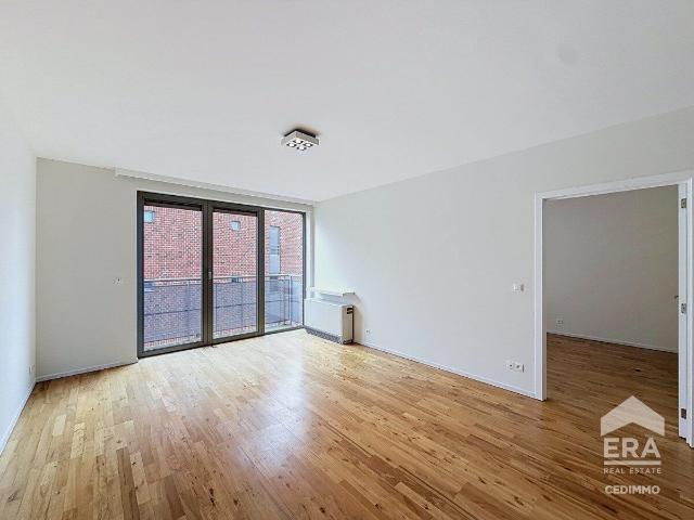 1 BEDROOM APARTMENT WITH TERRACE & PARKING