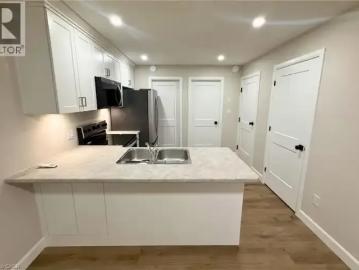 1 Bedroom Apartment Woodstock ON 101878434