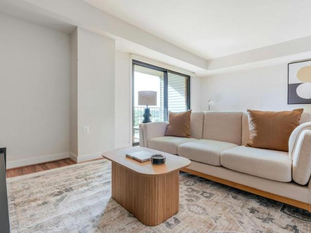 1 bedroom, Arlington Arlington 22201 LS101728577