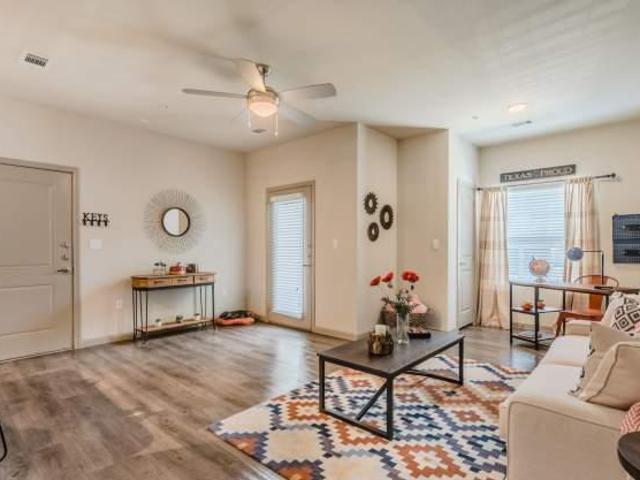 1 bedroom, Arlington TX 76001 105854071