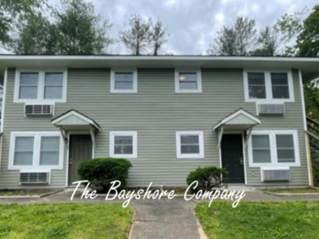 1 bedroom, Asheville NC 28805 106168110