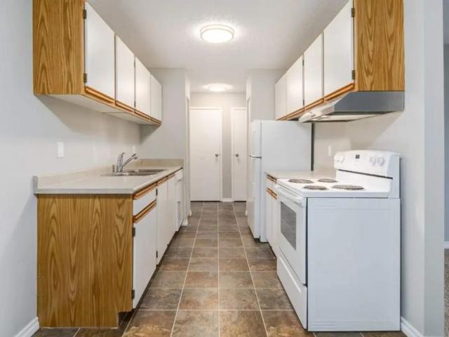1 Bedroom at Lakewood Manor