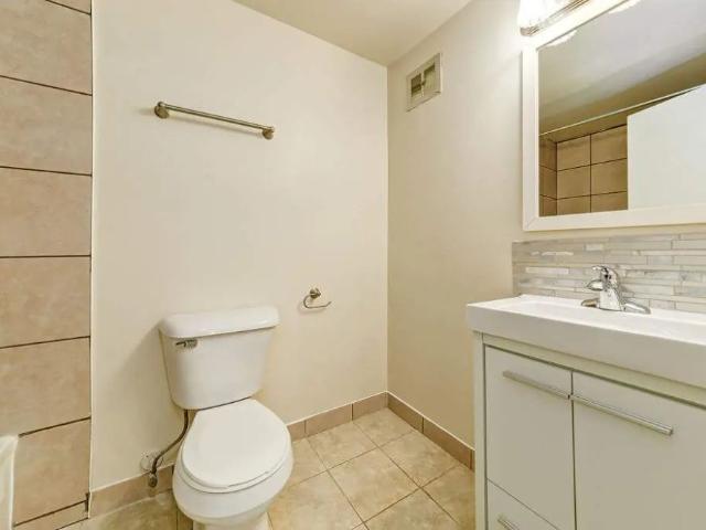 1 Bedroom at Stacy Manor