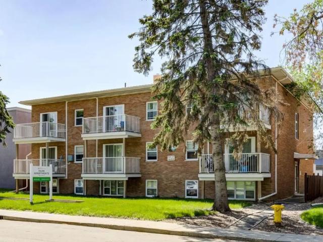 1 Bedroom at Park Apartments