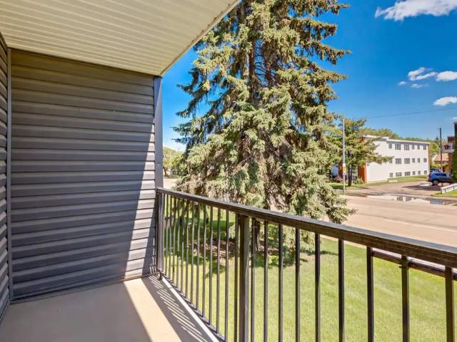 1 Bedroom at Parklane Gardens