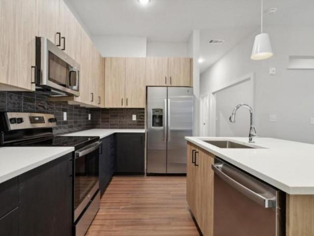 1 bedroom, Atlanta GA 30326 104300534