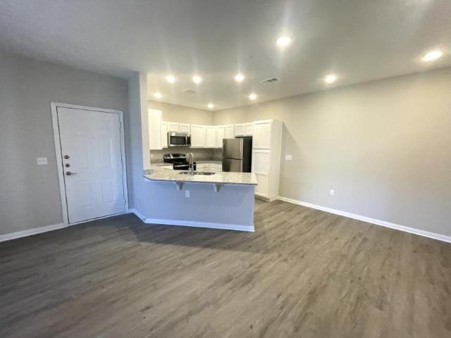 1 bedroom, Aubrey TX 76227 95851221