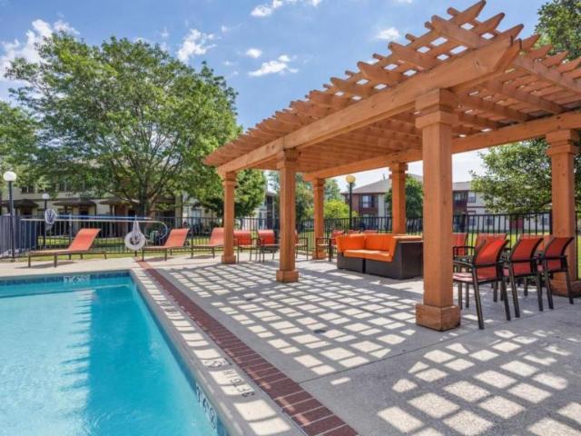 1 bedroom, Aurora IL 60506 105117934