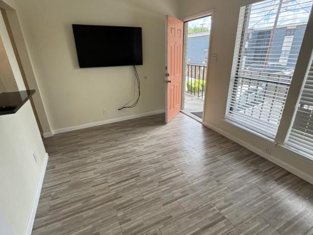 1 bedroom, Austin TX 78705 99087465