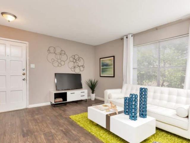 1 bedroom, Austin TX 78752 105220159
