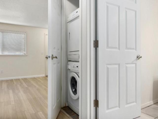 1 bedroom, Bothell WA 98011 105846486