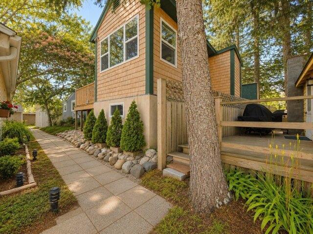 1 bedroom, Bourne MA 02532 105576190