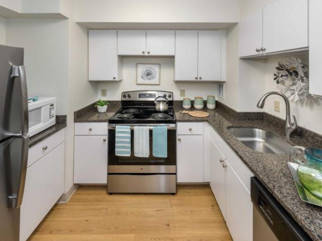 1 bedroom, Boston MA 02115 98855195