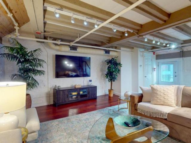1 bedroom, Boston Boston 02108 89446780