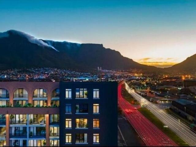 1 Bedroom bachelor flat to rent in Paarden Eiland, Cape Town