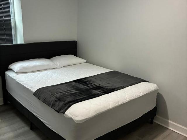 1 bedroom, Baltimore MD 21205 106219894