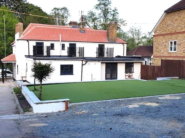 1 bedroom bedsit to rent