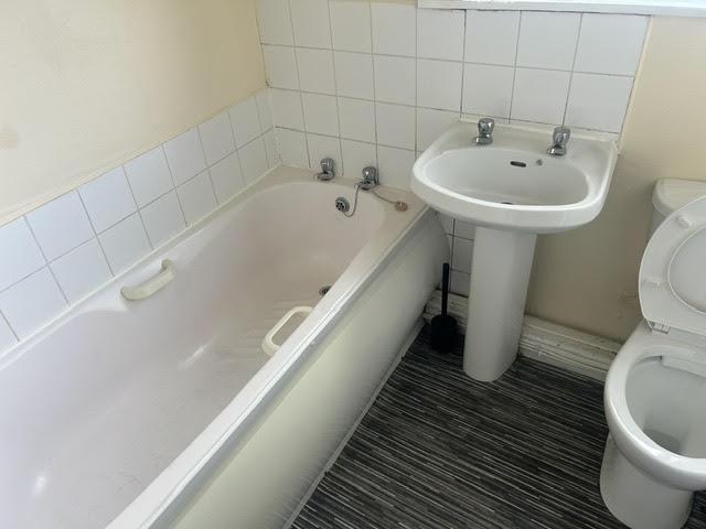 1 bedroom bedsit to rent