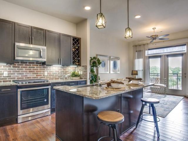 1 bedroom, Bellaire TX 77025 104566314