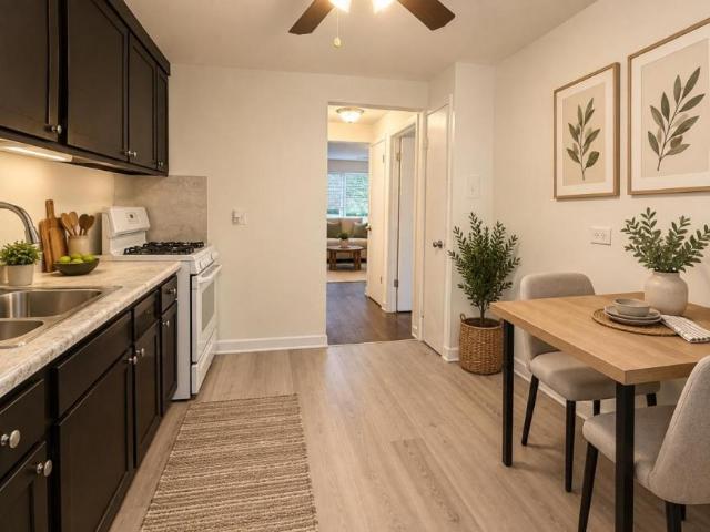 1 bedroom, Blue Island IL 60406 105734685