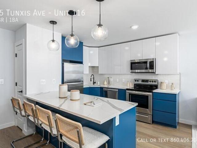 1 bedroom, Bloomfield CT 06002 85384177