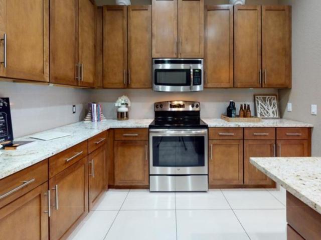 1 bedroom, Bloomington MN 55431 LS97411098