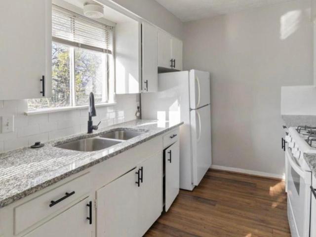1 bedroom, Bryan TX 77803 105902594