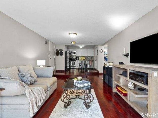 1 bedroom, Branford CT 06405 105475812