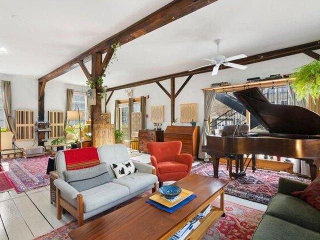 1 bedroom, Brattleboro VT 05301 104008878