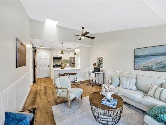 1 bedroom, Brewster MA 02631 104789710