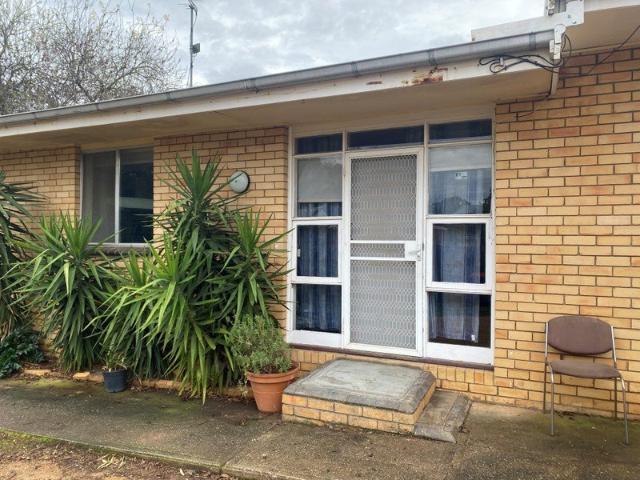 1 Bedroom Brick Unit