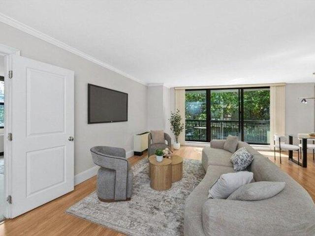 1 bedroom, Brookline MA 02446 105368566
