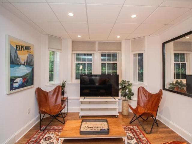 1 bedroom, Brookline MA 02446 98273237