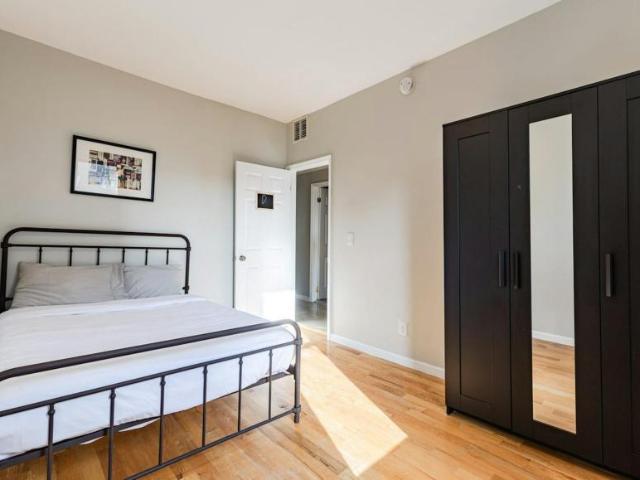1 bedroom, Brooklyn Brooklyn 11226 105739801