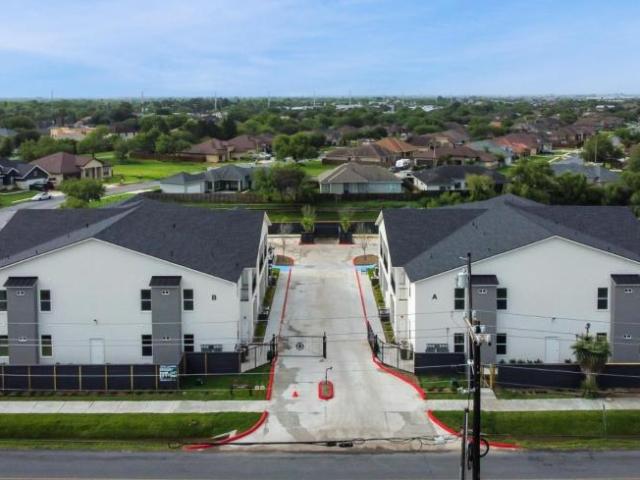 1 bedroom, Brownsville TX 78526 105701098
