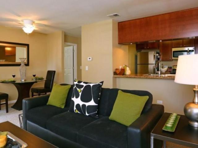 1 bedroom, Buffalo Grove IL 60089 105665652