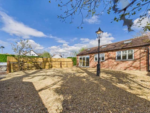1 Bedroom Bungalow