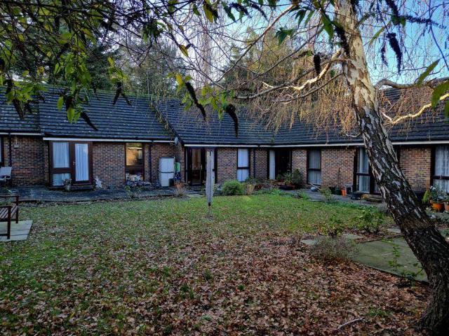 1 bedroom bungalow for sale