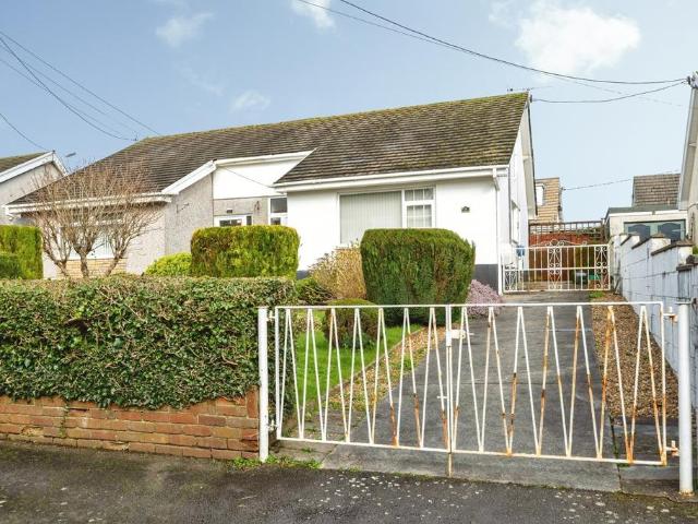 1 bedroom bungalow for sale