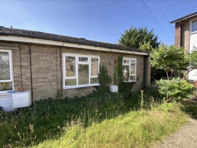 1 bedroom bungalow for sale