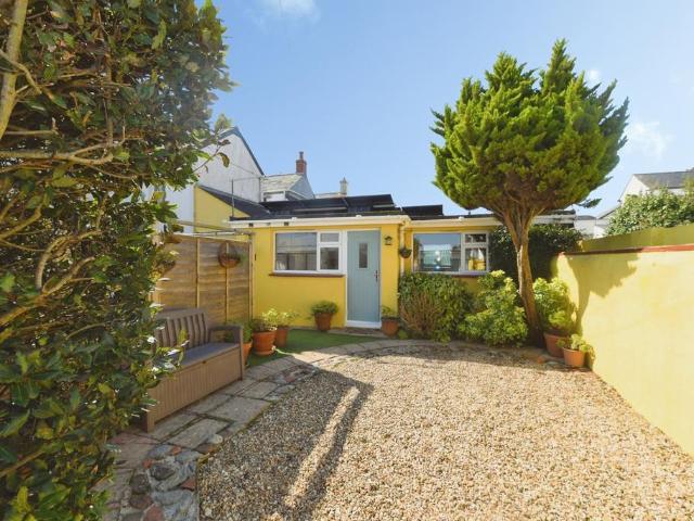 1 bedroom bungalow for sale