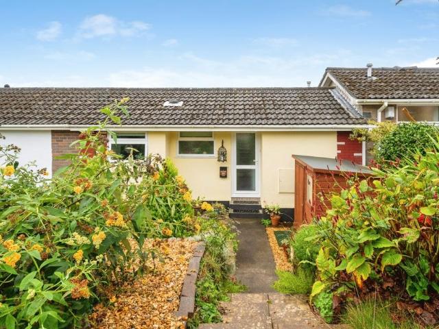 1 bedroom bungalow for sale
