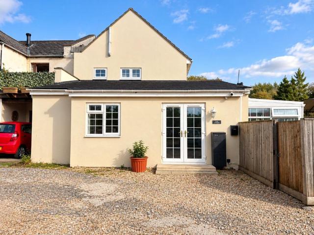1 bedroom bungalow for sale