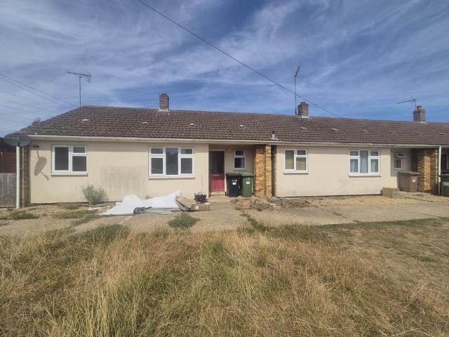 1 bedroom bungalow for sale