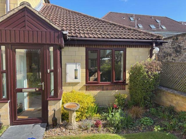 1 bedroom bungalow for sale