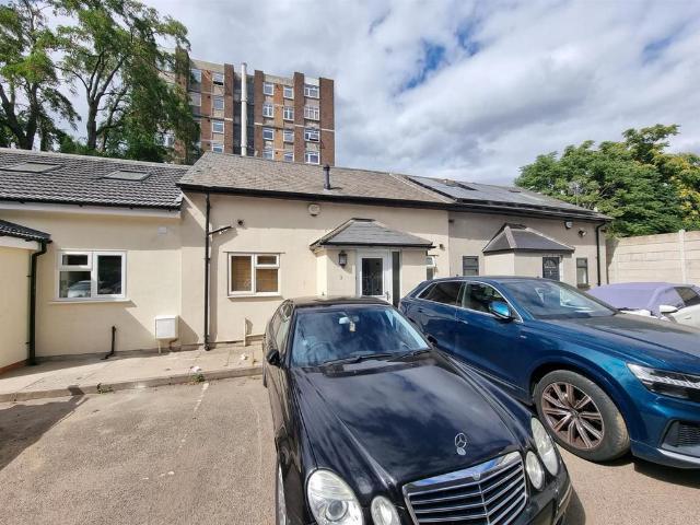 1 bedroom bungalow for sale