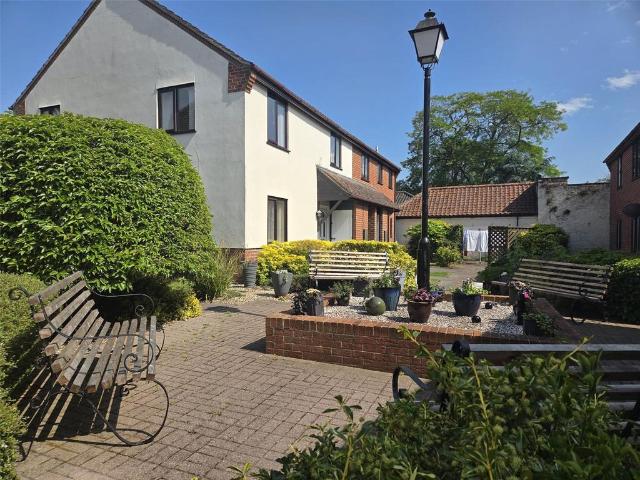 1 bedroom bungalow for sale