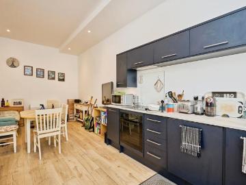 1 bedroom bungalow for sale