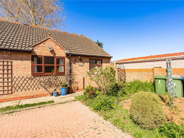 1 bedroom bungalow for sale