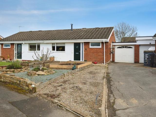 1 bedroom bungalow for sale